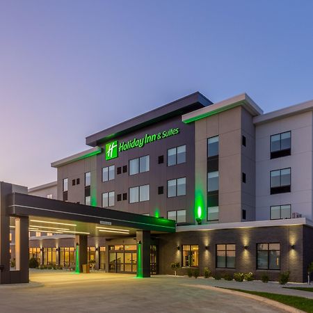 Holiday Inn & Suites Cedar Falls-Waterloo Event Ctr By Ihg Extérieur photo