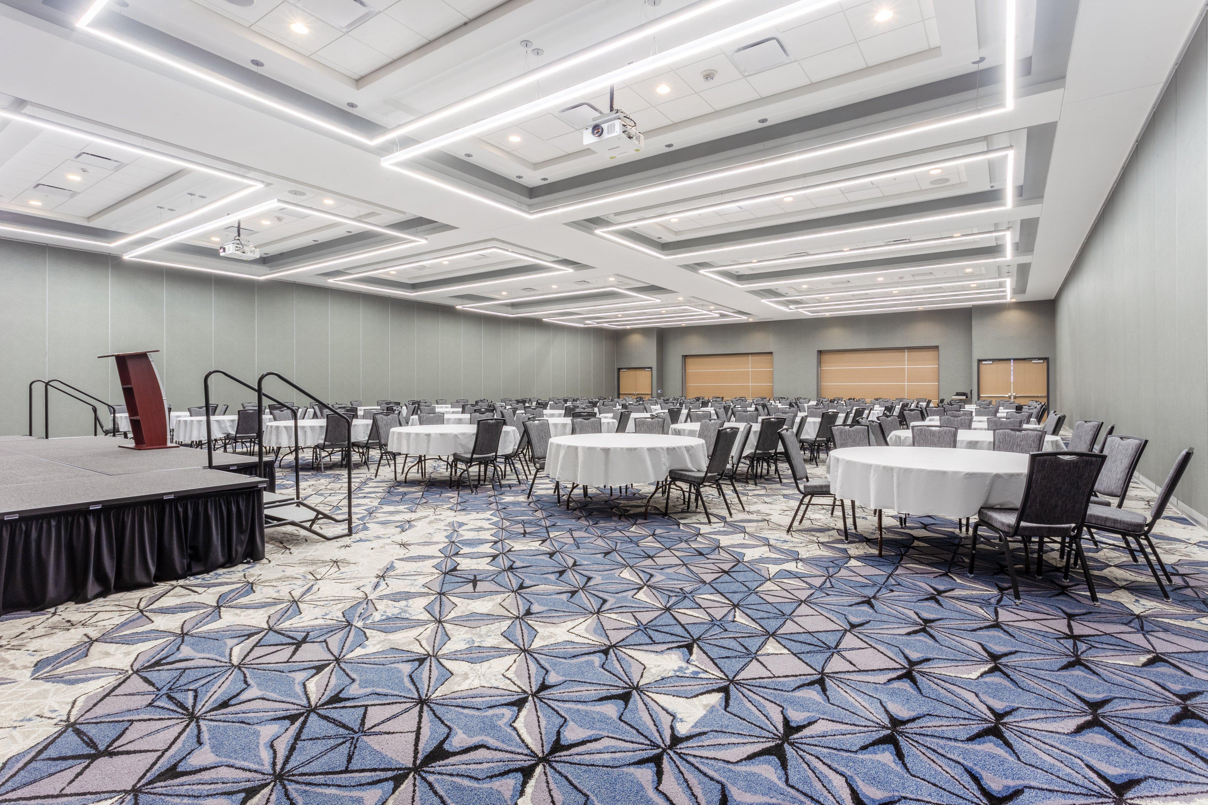 Holiday Inn & Suites Cedar Falls-Waterloo Event Ctr By Ihg Extérieur photo