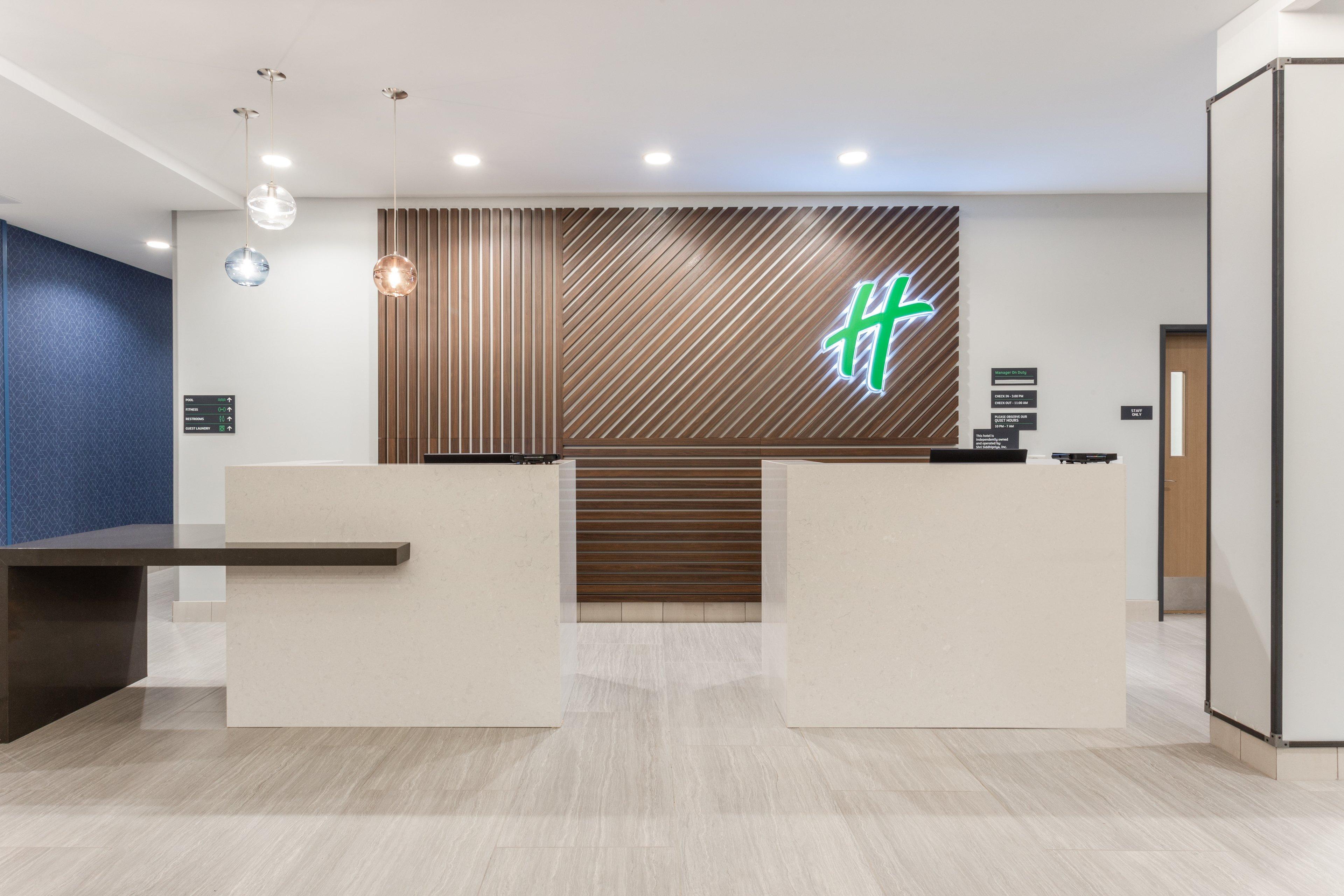Holiday Inn & Suites Cedar Falls-Waterloo Event Ctr By Ihg Extérieur photo